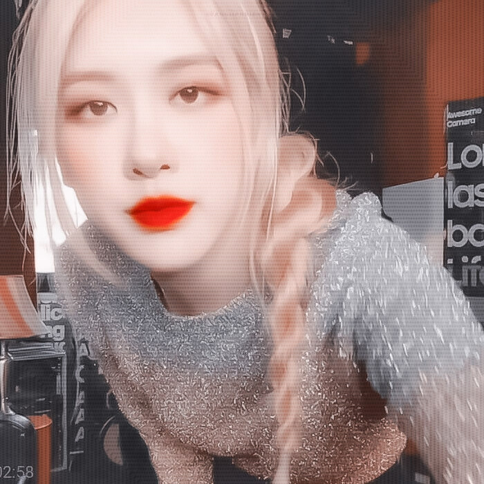 “保持公开 低调恋爱”
朴彩英
原.小然睡了