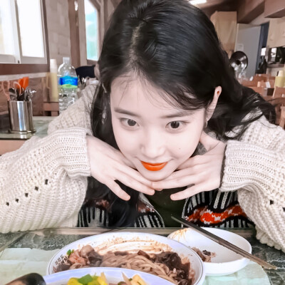 
● IU
