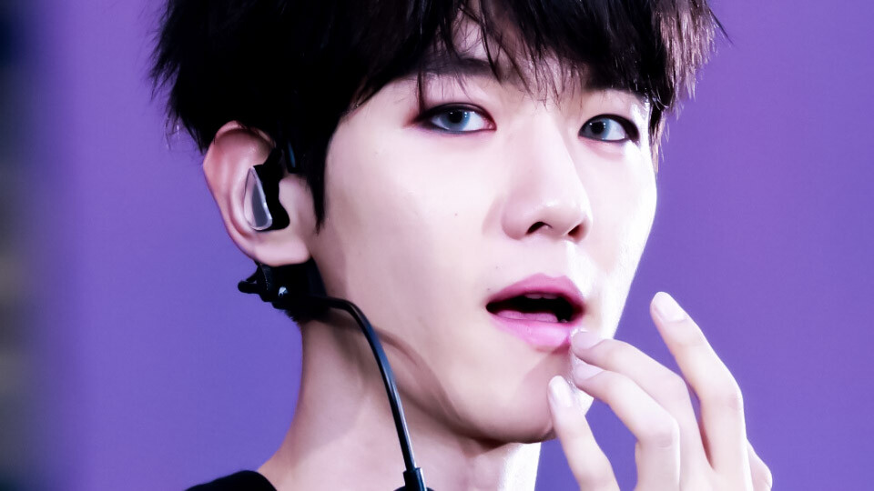 「橙光素材」边伯贤
使用看专辑简介