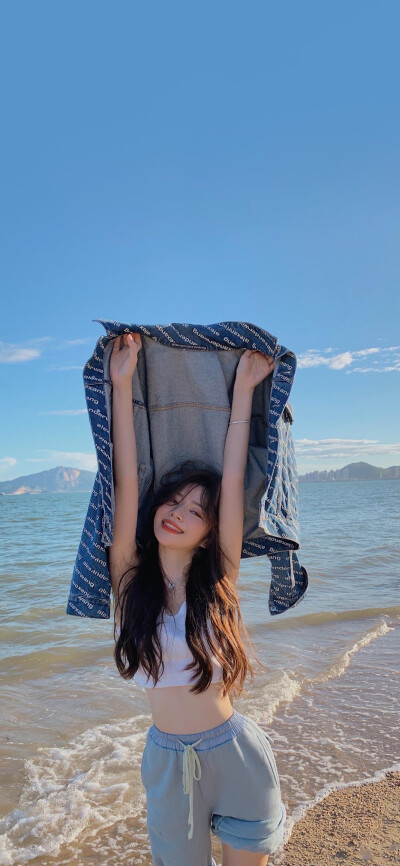 壁纸♡ 自截by FeelingNice 