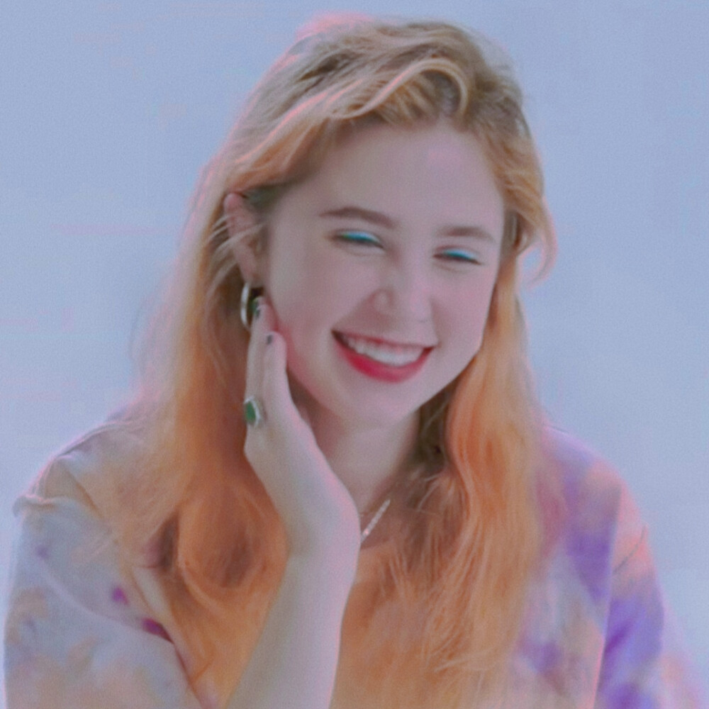 Clairo
