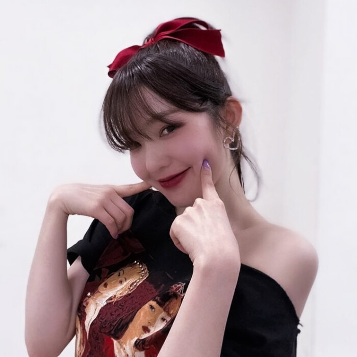 卷进温柔的风里，柔软的云里，还有橘子味的拥抱里。