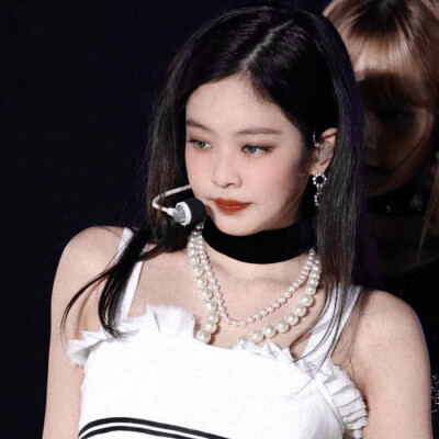 Butterfly
二传注明dt渝州俊生or蒋以陌
新闻图
BLACKPINK金智妮Jennie女艺人女爱豆头像舞台跳舞歌手唱歌闺蜜cp情侣配图背景套图