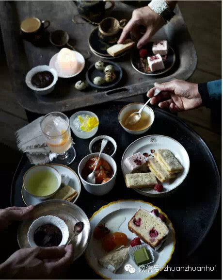 贝洛可（Bellocq）茶叶的三位创始人分别是海蒂和她的先生史考特，以及海蒂的老同事迈可·香农。
虽然是三位纽约客一起创立的茶叶品牌，贝洛可（Bellocq）却是从伦敦红回来的。
