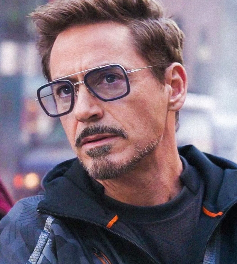 炒鸡喜欢戴着墨镜的Tony Stark!!