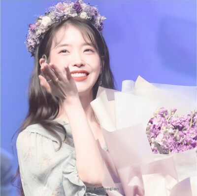 ◎李知恩
cr. moonlight_iu