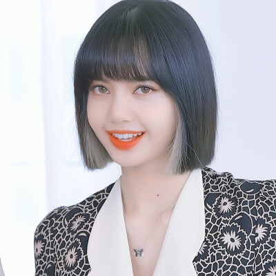 -风停在窗边嘱咐你要热爱这个世界.
-Lisa
-原截江纪然