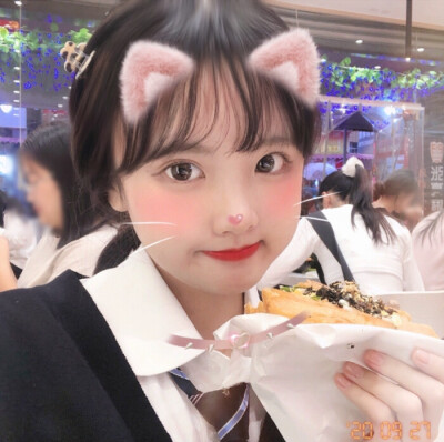 ·女头 原小照٩(๑^o^๑)۶
º咕噜咕噜可爱到冒泡º