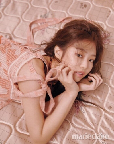 JENNIE