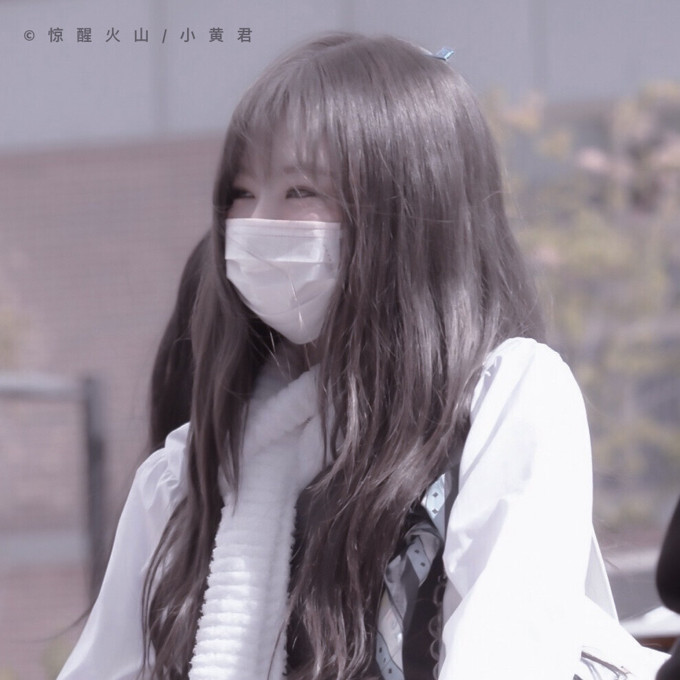 
‘’学姐 今天有好好上课吗
jennie / 小黄君