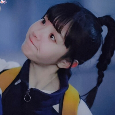 田曦薇｜黄橙子
cr.·甜奈敬婳·