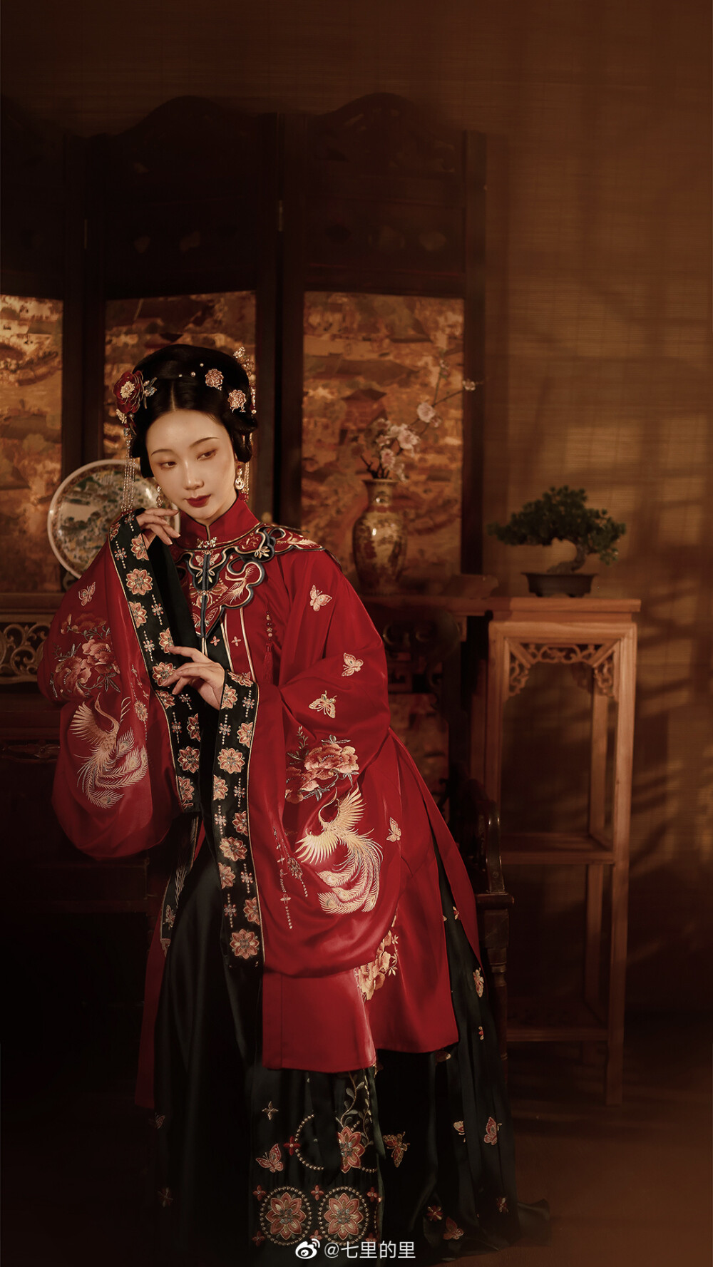 捉住一个小长青 同行的哥哥@心心哥哥 师傅|@夏弃疾_ @摄影师蝈蝈小姐