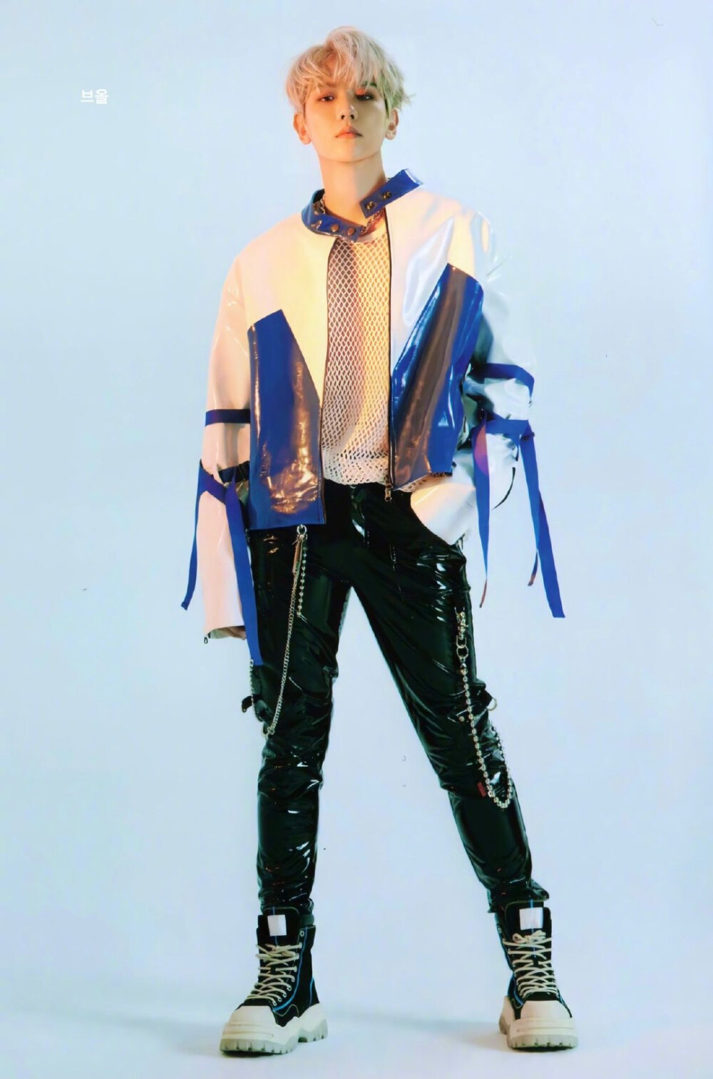 回归的白发梦回花曜日