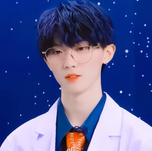 马嘉祺
原截江纪然