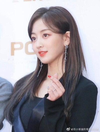 朴志效 jihyo twice 兔瓦斯 效效 ❤️