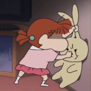 女