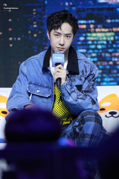 201012 饿了么见面会 @UNIQ-王一博 cr:logo