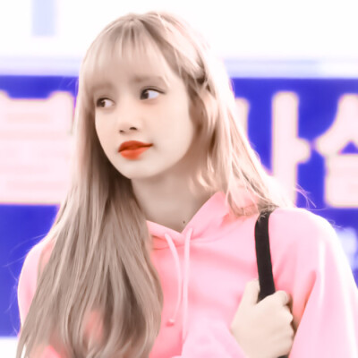  “渺小的虫子，也配仰望星空。”
——Lisa
原截dt小黄君 cr.苏稚童