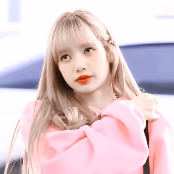  “渺小的虫子，也配仰望星空。”
——Lisa
原截dt小黄君 cr.苏稚童