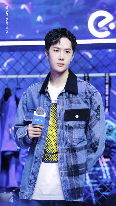 201012 饿了么见面会 @UNIQ-王一博 cr:logo