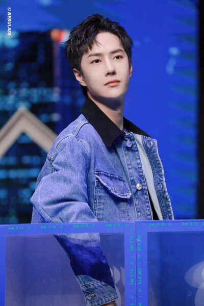 201012 饿了么见面会 @UNIQ-王一博 cr:logo