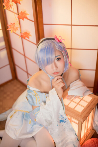 Re从零开始的异世界生活雷姆Cosplay，雷姆最喜欢姐姐了