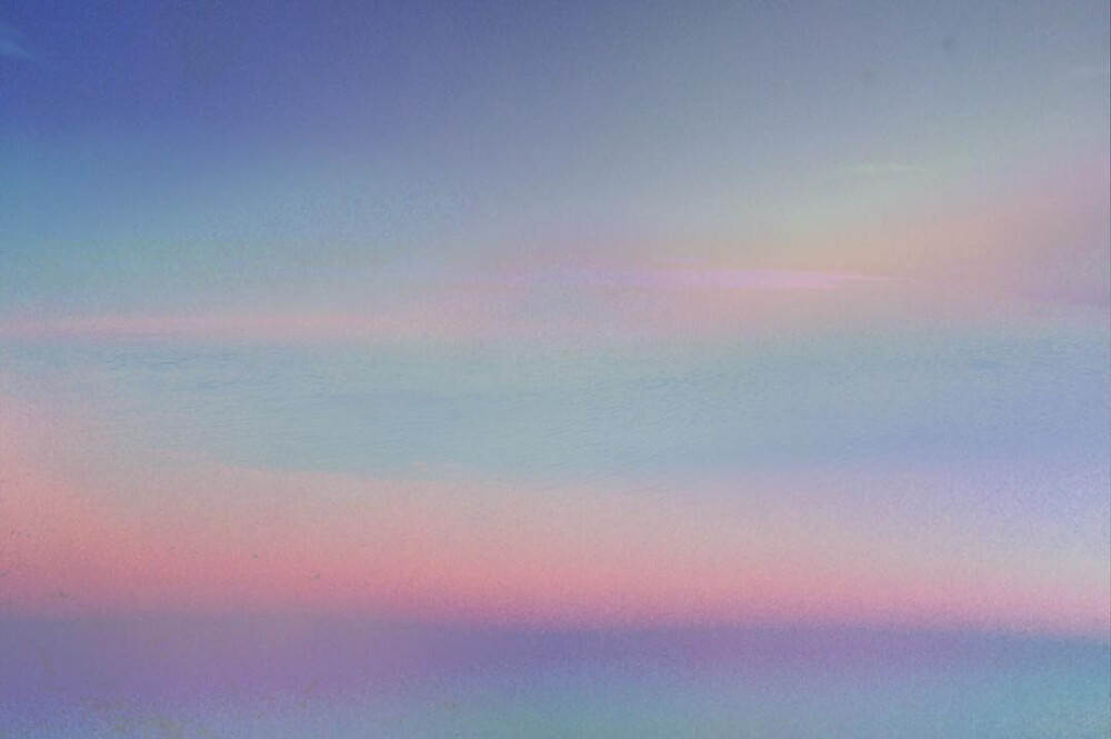 梦色天空丨背景图
ins：Navinakhatib