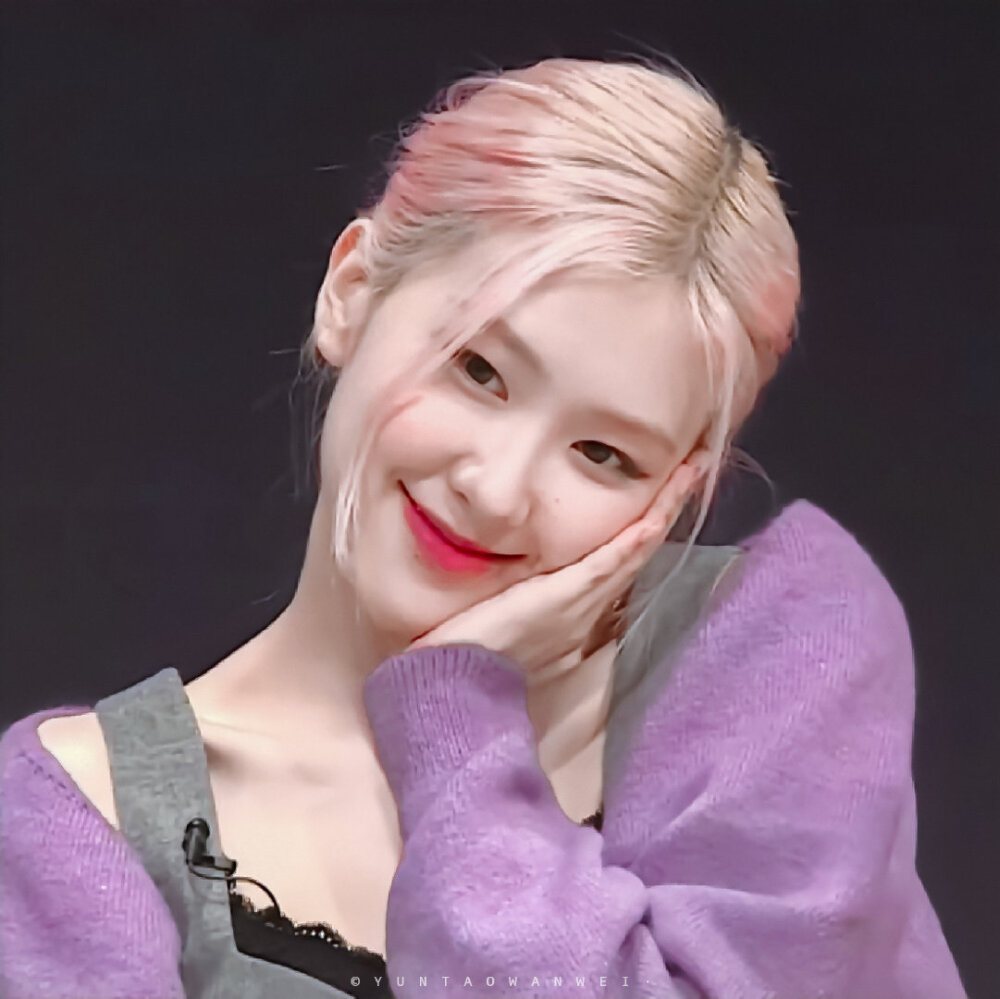 ROSÉ
pink~rosé ​​​
©云桃丸尾·