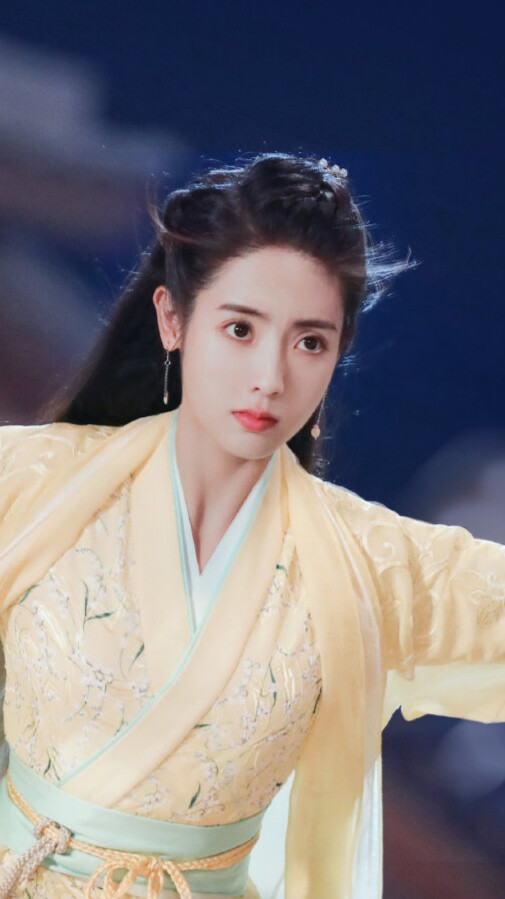 明月曾照江东寒战清泓邢菲