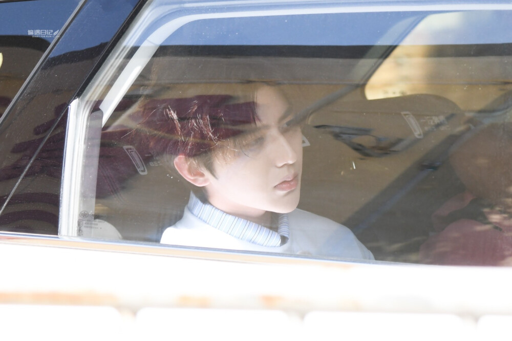 cr:偏遇日记_蔡徐坤
20201011跑男青海录制