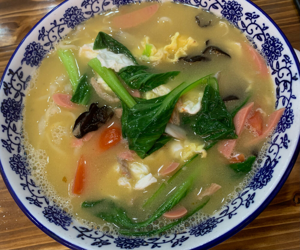 来一碗三鲜面
