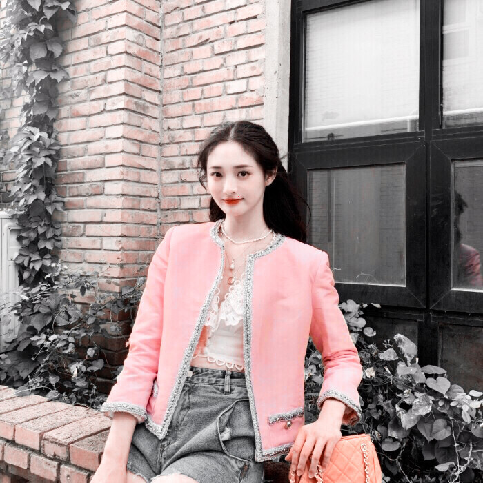 >：ᴘᴇᴏᴘʟᴇ ᴀʀᴇ ʙᴇᴛᴛᴇʀ ᴛʜᴀɴ ғʟᴏwᴇʀs
周洁琼
背景原林燃