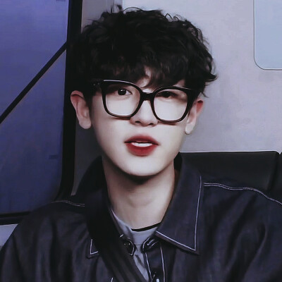 樸燦烈?
Parkchanyeol.