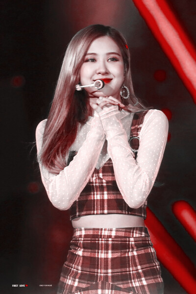 ROSÉ
我的枪与玫瑰随时都为ROSÉ女士待命.
禁二传二改
©Firstlove_rose