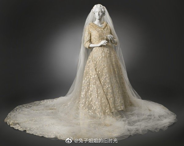 Wedding Dress
基维埃（Kiviette）