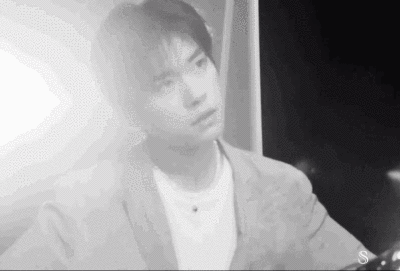 酷酷的男孩子是不是都有点拽？