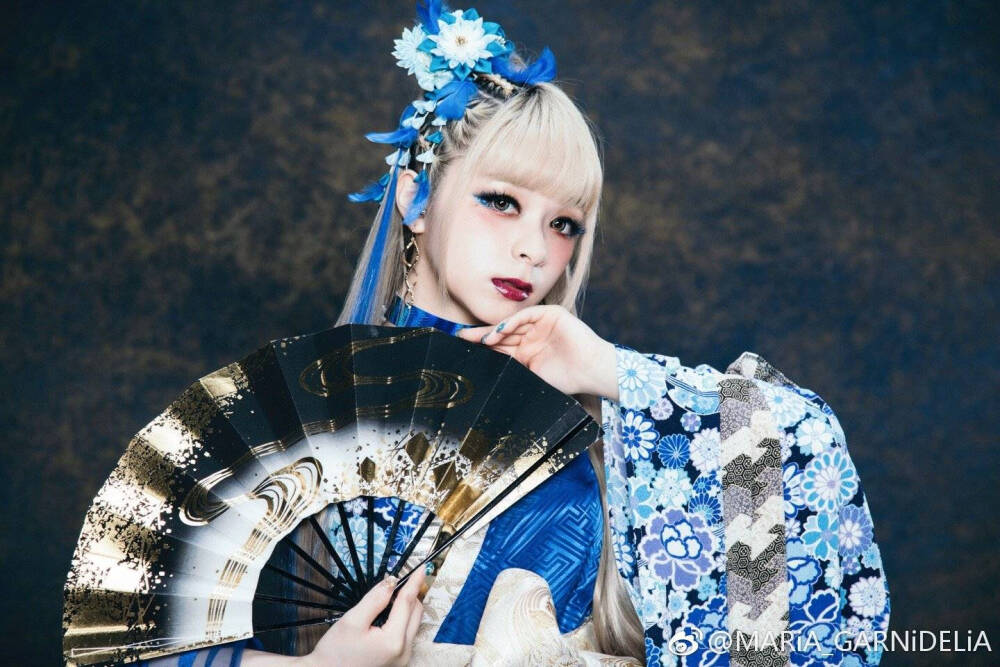 GARNiDELiA