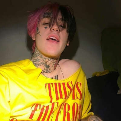 lil peep
:-P
来源网络
