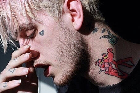 lil peep
:-P
来源网络
