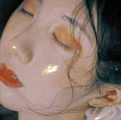 ᴵ ᵏᵉᵖᵗ ᵃ ˢᵉᶜʳᵉᵗ ᶠʳᵒᵐ ᵗʰᵉ ᵘⁿⁱᵛᵉʳˢᵉ / ᵘⁱᵉᵗˡʸ ᵗʰᵒᵘᵍʰᵗ ᵃᵇᵒᵘᵗ ʸᵒᵘ.
我瞒着宇宙山河/悄悄想了你一下。