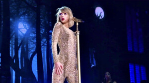 Taylor Swift - Out of the Woods
[weibo@Wayo的粉红奶冻]