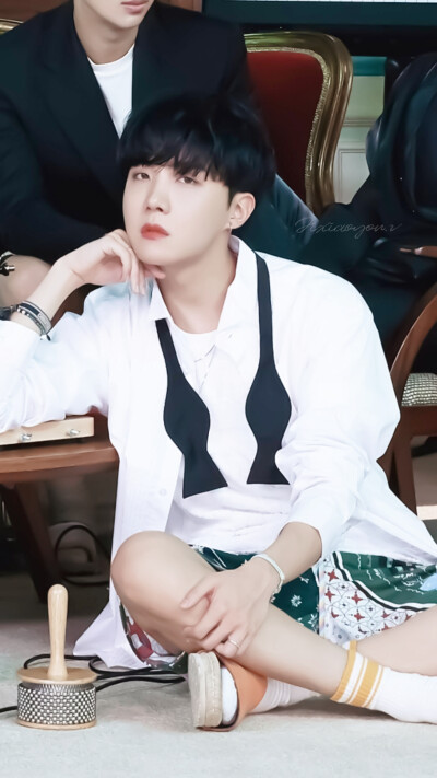 防弹少年团壁纸 ©Jixiaoyou.v
期待已久的BE，伴着‘春日’来了，我至始至终相信着我的选择是对的，一声阿米，一生阿米，花样年华，永不落幕。