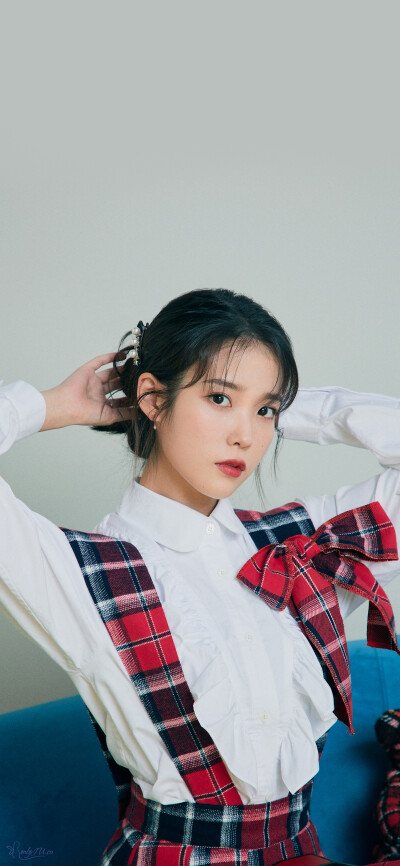 IU 李知恩 cr：腊肉
韩都衣舍代言图 手机壁纸