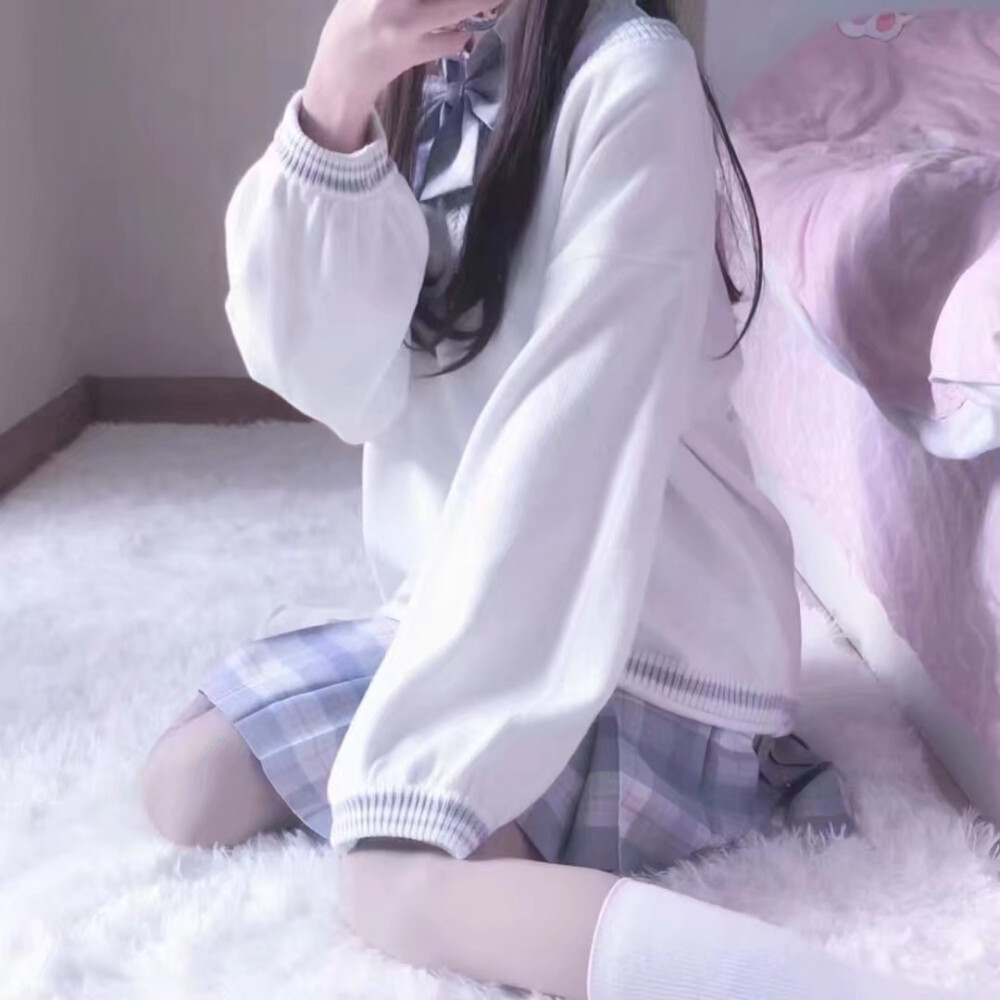 那就偷偷许愿 你还能陪我过完整个冬天。