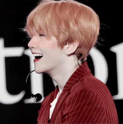 
“早睡的小孩会逃过所有不安和难过。”