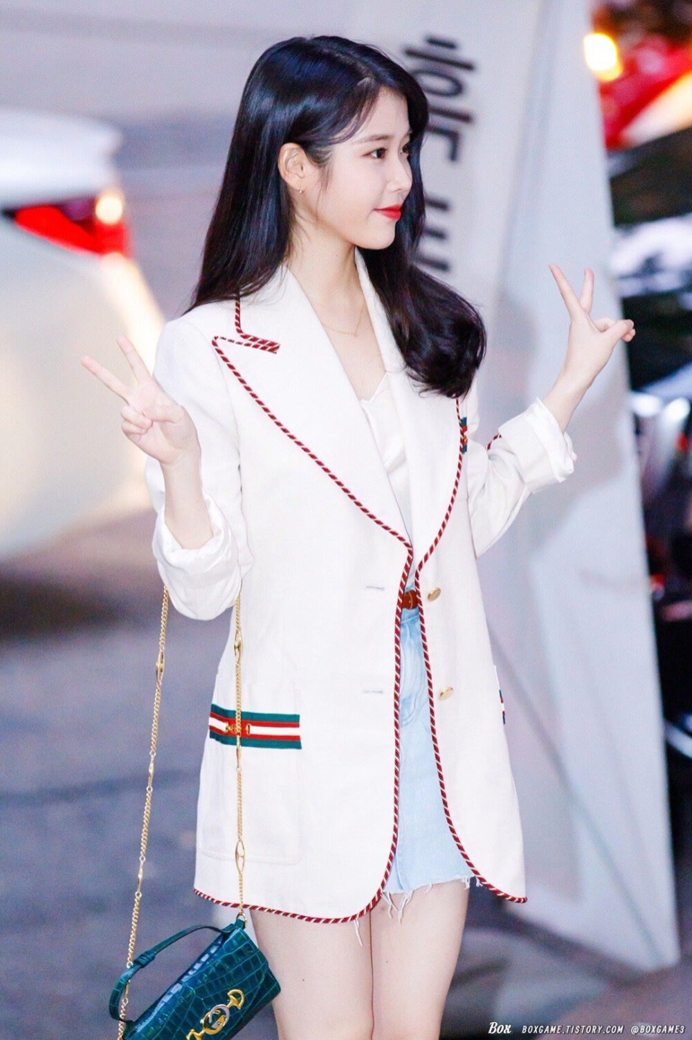 IU