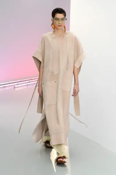 Acne Studios 的凡间仙女依然冷淡的很高级！
