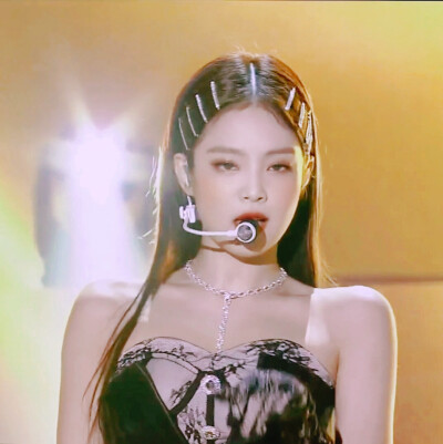 -
快乐＋快乐＝快乐²
-
Jennie
-
cr.朴安冉