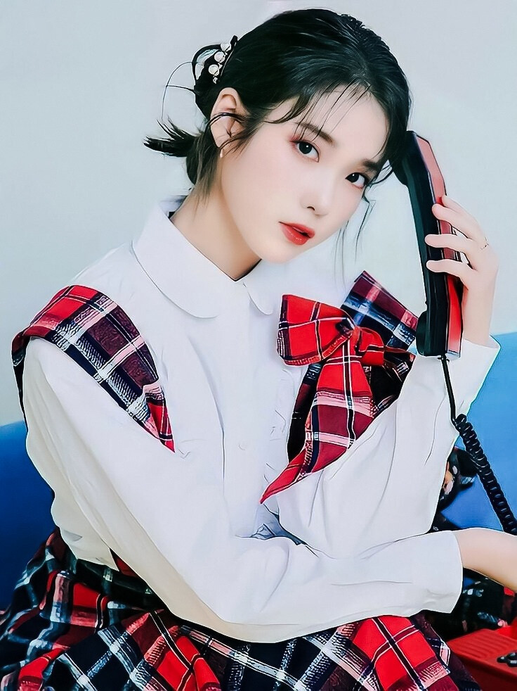 IU 李知恩
“歡迎來到快穿世界，你好宿主，我是你的系統李知恩?！?－
√抱圖者发抖音写小说弄橙光請告知出处
→By玖生一世