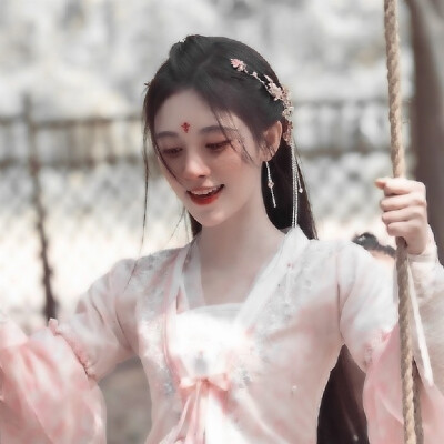 “秋千”
江祁
这组下手有点重了